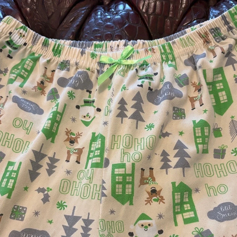 Holiday Pajamas Women's‎ Small- Green and Gray